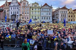 Češi se sejdou na podporu Ukrajiny. Vyjádří i nesouhlas s diplomacií nové vlády