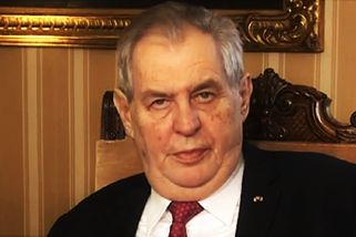 Zeman chce, aby Babiš zůstal v politice. Přitom je...