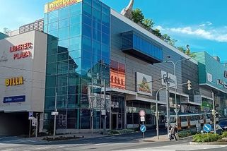 Bezdomovce neobsluhujeme, zaznělo v OC Plaza. Vedoucí mluví o ochraně hostů