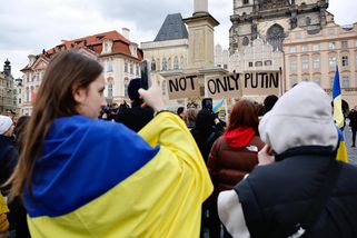 Uprchlíků z Ukrajiny v centru Prahy ubylo. Víme, k...