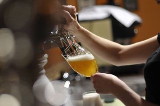 Točené pivo už stojí přes 50 korun a ještě zdraží - Novinky