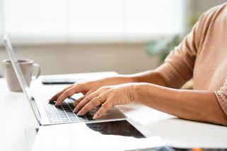 K důchodu nevede jen cesta přes 35 let pojištění: Zákon zná i výrazně kratší varianty