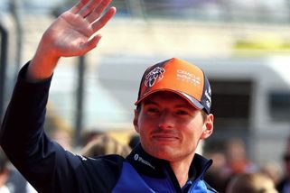 Neujel ani kolo a skončil ve zdi. Verstappen vysvětlil, co vedlo k jeho hrozivé kolizi - Sport.cz