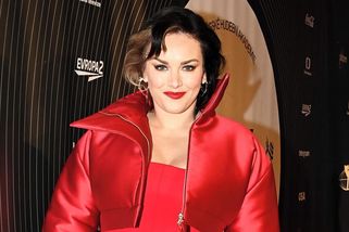 Ewa Farna oslavila 33. narozeniny. Zpěvačka ukázala soukromý archiv i vtipný dort