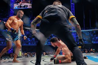 MMA | Pořád to hodně bolí, přiznává šampion. Mluvil i s Vémolou - Sport.cz