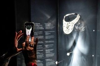 Zloději z vídeňského muzea ukradli náhrdelník egyptské královny se 673 diamanty - Novinky