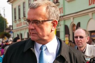 Vzpomínáte na Kalouskovu důchodovou reformu? Přilákala jen 85 tisíc lidí a po třech letech byl konec