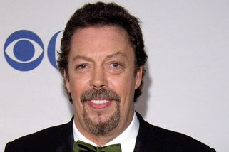 Zemřel herec Tim Curry, hotelový recepční ze Sám doma 2 - Seznam Zprávy