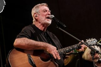 NAŽIVO: Nejkrásnějším dárkem Michala Prokopa byla Mavis Staples na Krásných ztrátách | Headliner