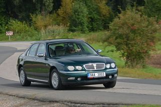 Test ojetiny: Rover 75 2.0 V6 je zvláštní auto. Osloví sběratele kuriozit a na ceně už neklesne - Garáž.cz