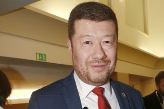 Stavba za 20 milionů Kč a 39 místností: Jak to vypadá uvnitř domu Tomia Okamury a co vypověděli sousedé (VIDEO)
