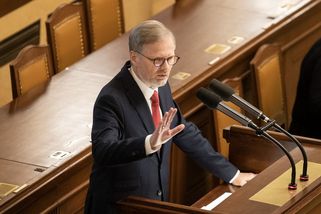Průměrný důchod pro disidenty. Poslanci novelu schválili - Seznam Zprávy