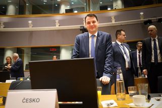Prezident přijde o jednu pravomoc. Získat ji má Macinka