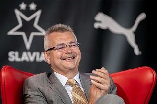 Absurdita po Česku. V normální zemi by musel Luftj...