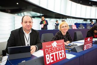 Šílené, komunistka Konečná chce vysokou nezaměstnanost a drahé energie - Médium.cz