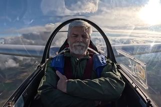 Video: Prezident Pavel při adrenalinovém kousku poslal velikonoční vzkaz - Seznam Zprávy