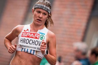 Kopce, zatáčky a mocný finiš. Jeden z nejtěžších maratonů, přiznala Hrochová - Sport.cz