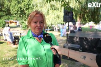 Tajemná Jitka Sedláčková překvapila: Promluvila o utajené svatbě v zahraničí | Extra v terénu