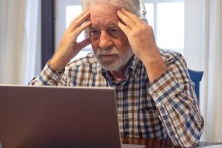 Interní dokument přiznává, že čtyři z pěti seniorů přijdou kvůli superdávce o peníze - Seznam Zprávy