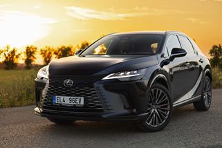 Test Lexus RX 450h+ (2026): Dává japonský plug-in hybrid smysl?