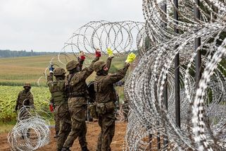 Na hranicích dojde ke katastrofě, vláda to chce tajit, říká polský poslanec - Seznam Zprávy