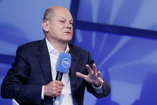 Scholz o ukrajinských mužích: Zůstanou jen zaměstnaní - Novinky
