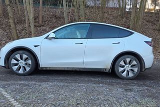 Nemám dům s fotovoltaikou a nedobíjím v práci. Bydlím na sídlišti, ale elektromobil bych neměnil - Médium.cz