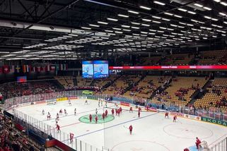 Maska brankáře Vejmelky rozdělila fanoušky. Je na ní totiž prezident Pavel - Médium.cz