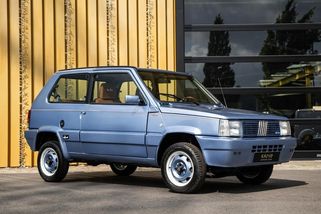 Ikonický Fiat Panda 4 × 4 lepší než nový: Unikátní nizozemský restomod malé horské kozy jako oslava narozenin - Garáž.cz