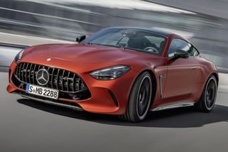 Přijíždí nejrychlejší silniční Mercedes všech dob! Má V8 do zásuvky, vypráská Ferrari i lambo - Garáž.cz