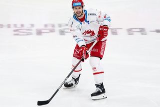 Kundrátkovi hrozí stopka od disciplinárky. Bylo to zákeřné, řekl expert o jeho zákroku - Sport.cz