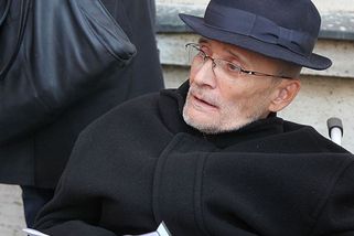 sinmed.cz/ocima-pacientu/co-je-nejhorsi-narok-na-invalidni-duchod-a-prispevek-na-peci-rika-vaclav-krasa-858.html?utm_source=www.seznam.cz&utm_medium=seznam_distribuce&utm_campaign=lide