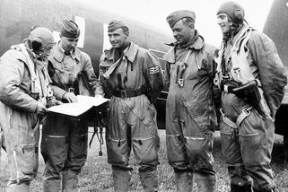 Fatální chyba Francouzů? Britové chtěli odvést německé piloty, ti se vrátili do Luftwaffe - Médium.cz