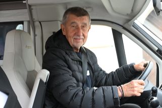 Andrej Babiš si nedá s Jezulátkem pokoj: Po deštích přišla další bizarní prosba