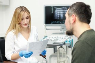 Všechna vyšetření kvůli riziku rakoviny za půl dne? Ano, ale pojišťovna vám to nezaplatí