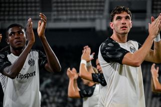 Hradec skvělým finišem s Panathinaikosem udržel český fotbal ve hře o top 10 - Sport.cz