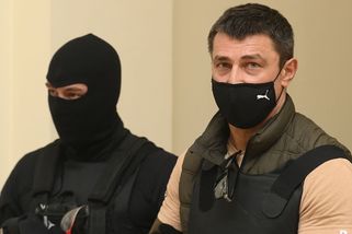 Rusovi, který pomáhal ruské agresi na Krymu, uložil pražský soud pět let vězení - Novinky