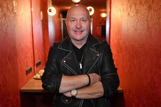 Michal David pod palbou tvrdé kritiky. Za názor na Ukrajinu to schytal ze všech stran. Zabedněnec, zuří lidé – eXtra.cz