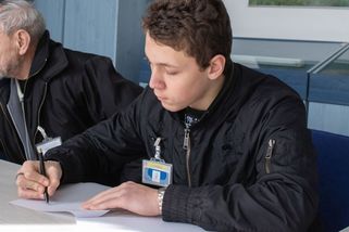 Šestnáctiletý student z Dvořiště se upsal armádě - Novinky