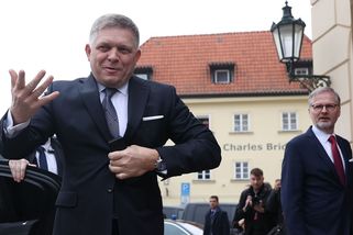 Komentář: Fiala tváří v tvář Orbánovi a Ficovi selhal - Seznam Zprávy
