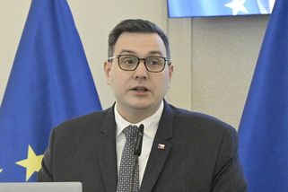 Lipavský si kvůli kyberkampani vůči komunikační síti MZV předvolal čínského velvyslance - Novinky