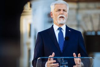 Prezident otálí s vyhlášením voleb. Vyčkávání nahrává Spolu, tvrdí kritici - Seznam Zprávy