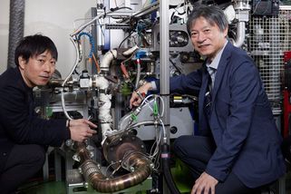 Japonci se vysmáli celé EU a Greendealu. Uvedli revoluční spalovací motor, jenž Evropa už dávno vzdala. Proč to my neumíme?