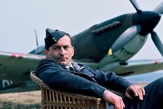Jak Pearl Harbor vykradl český Tmavomodrý svět - Médium.cz