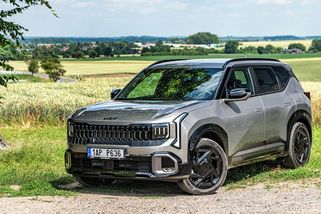 Karoq by se měl mít na pozoru: Kia Seltos mu jde po krku, nabídne silný čtyřválec za cenu tříválce - Garáž.cz