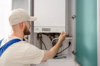 Kontroly kotlů se zpřísňují. Za nesplnění povinnosti hrozí vysoké pokuty, do půlky září je nejvyšší čas vše vyřešit