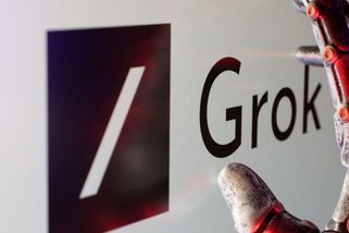 Grok stále svléká ženy. Omezení se dají na síti X snadno obejít - Novinky