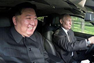 Za bratrskou pomoc Putin zaplatil Kimovi už bezmála 285 miliard - Novinky