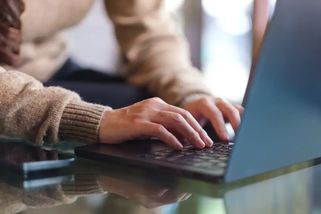 Úřad práce nabízí až 289 tisíc korun na rozjezd podnikání. O příspěvku většina lidí vůbec neví