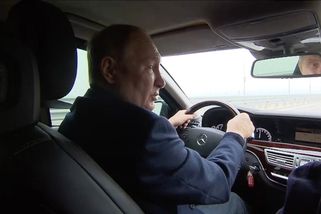 Putinovo Rusko se vytasilo s vlastním elektromobilem. Lidé se mu smějí, vypadá prý otřesně – eXtra.cz